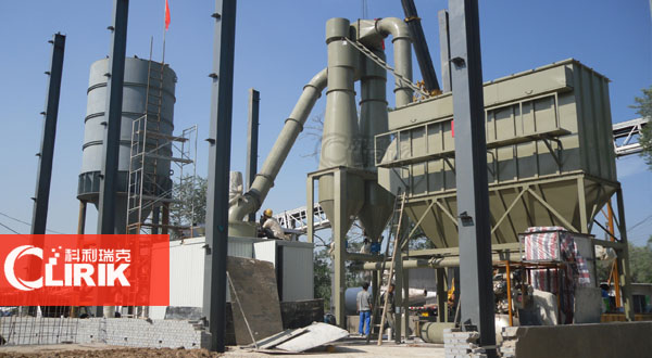 工業(yè)磨粉機(jī)有哪些？雷蒙磨粉機(jī).超細(xì)磨粉機(jī).超細(xì)立式磨粉機(jī)都怎樣調(diào)節(jié)磨粉機(jī)的細(xì)度和產(chǎn)量？